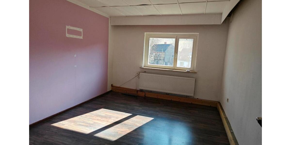 Maisonettenwohnung Kraftsdorf - 4 Zimmer, 130 m&sup2;, 1.200&euro; | Angebot:25136991