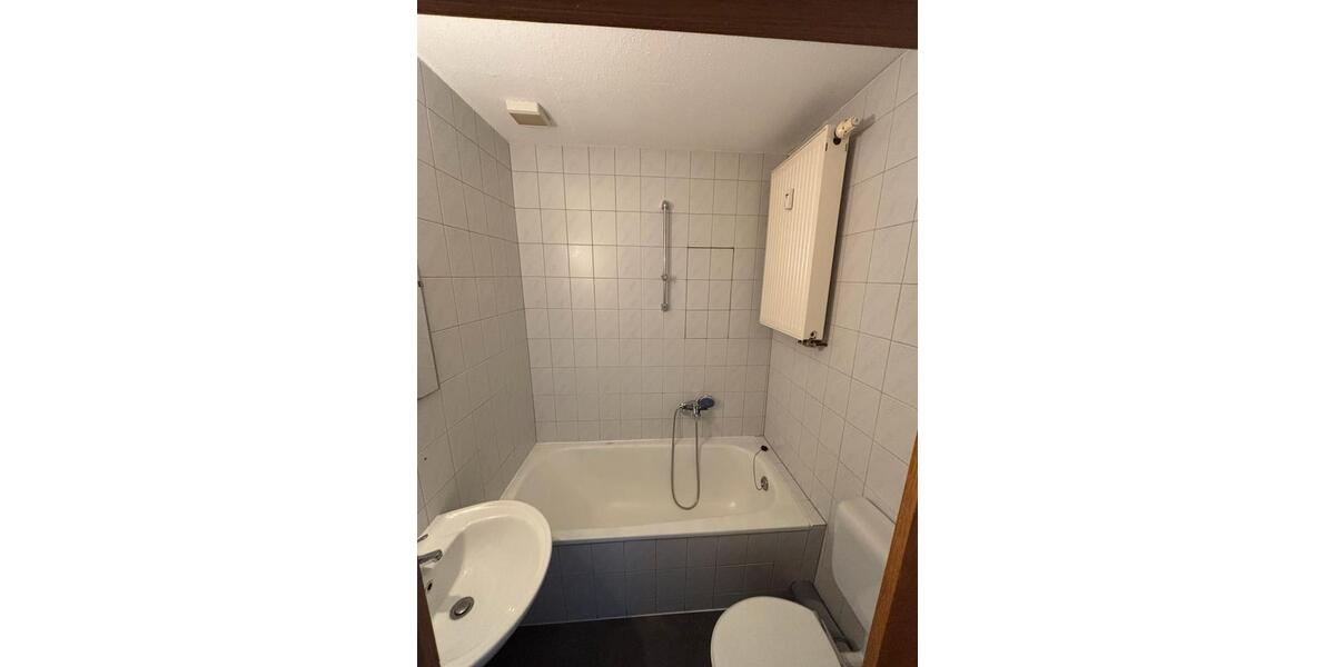 Dachgeschoßwohnung Gera Alt-Taubenpreskeln - 1.5 Zimmer, 47 m&sup2;, 290&euro; | Angebot:26041706
