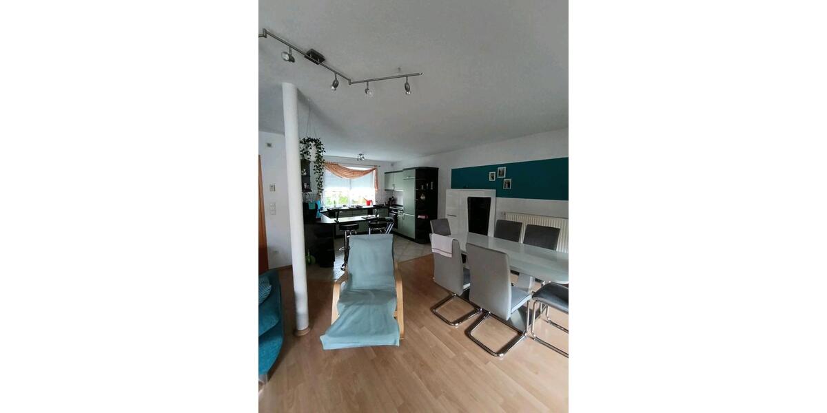 Reihenhaus Werdau - 4 Zimmer, 117 m&sup2;, 175.000&euro; | Angebot:26222119