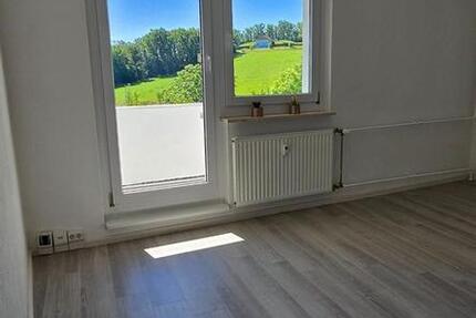 Wohnung Gera Lusan - 3 Zimmer, 63 m&sup2;, 475&euro; | Angebot:26186999