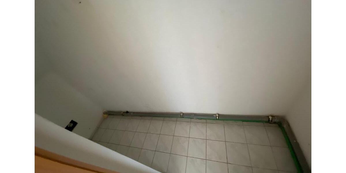 Dachgeschoßwohnung Elsteraue - 4 Zimmer, 85 m&sup2;, 470&euro; | Angebot:25960420