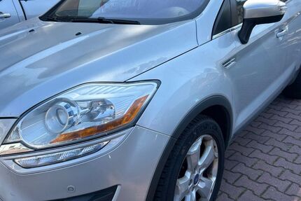 Ford Kuga 251.000 km 5.500 € zwickau 08064