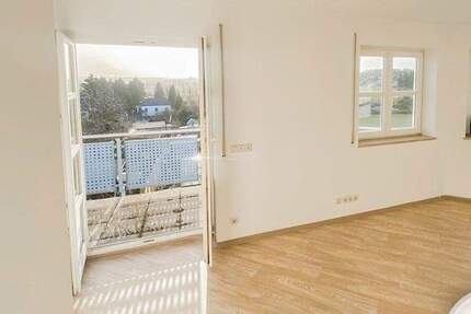 Sanierte 1-Zimmer-Wohnung mit Fußbodenheizung! [BALKON, Stellplatz] 1 zimmer