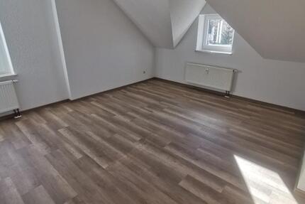 Wohnung Fraureuth - 3 Zimmer, 60 m&sup2;, 330&euro; | Angebot:26461425
