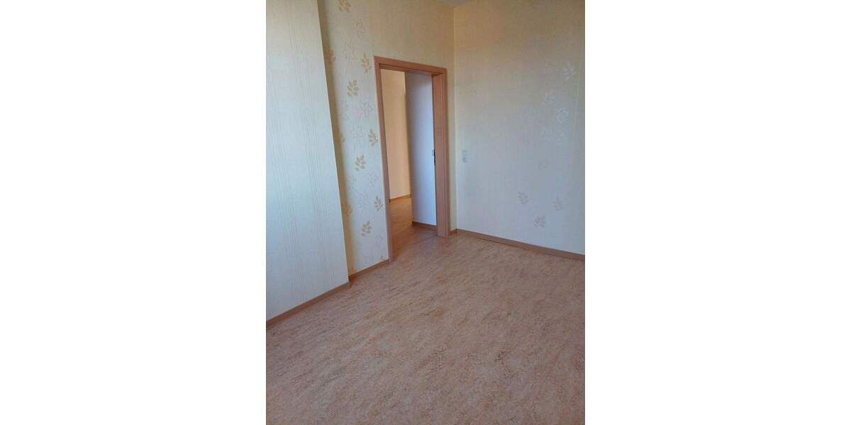 Etagenwohnung Eisenberg - 2 Zimmer, 61 m&sup2;, 400&euro; | Angebot:25877584