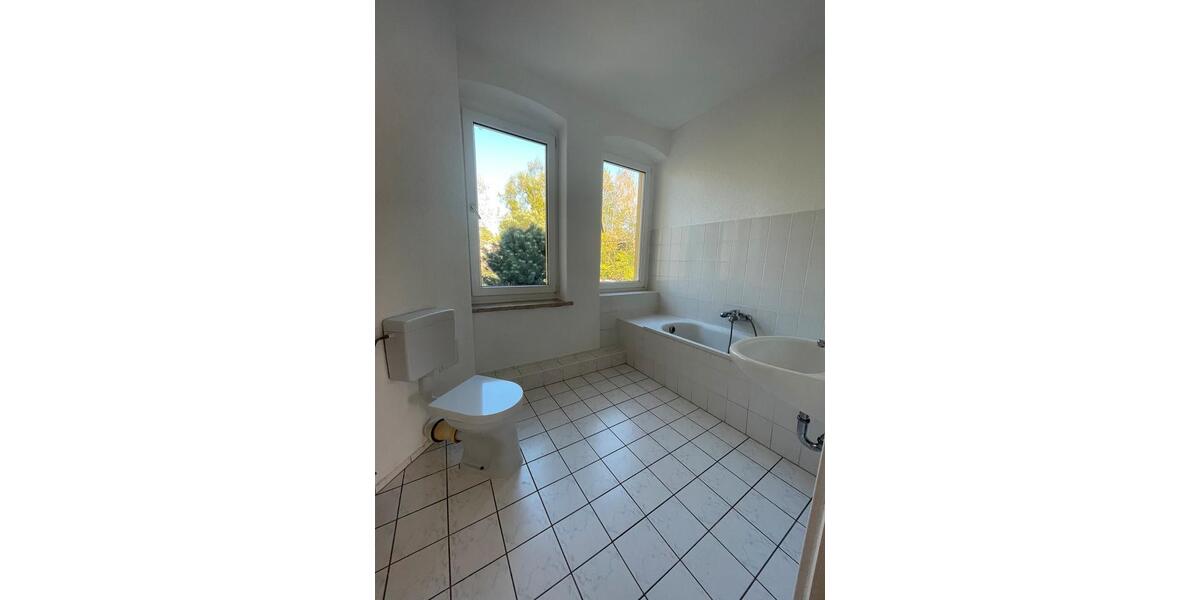Etagenwohnung Gera Alt-Bieblach - 2 Zimmer, 68 m&sup2;, 399&euro; | Angebot:26544348