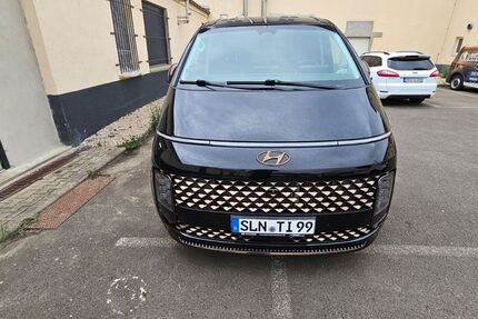 Hyundai STARIA 47.600 km 35.900 &euro; Schmölln 04626