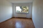 Erdgeschoßwohnung Schmölln - 4 Zimmer, 67 m&sup2;, 380&euro; | Angebot:26085941