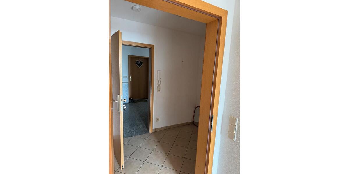 Etagenwohnung Schmölln - 1 Zimmer, 46 m&sup2;, 437&euro; | Angebot:26444477