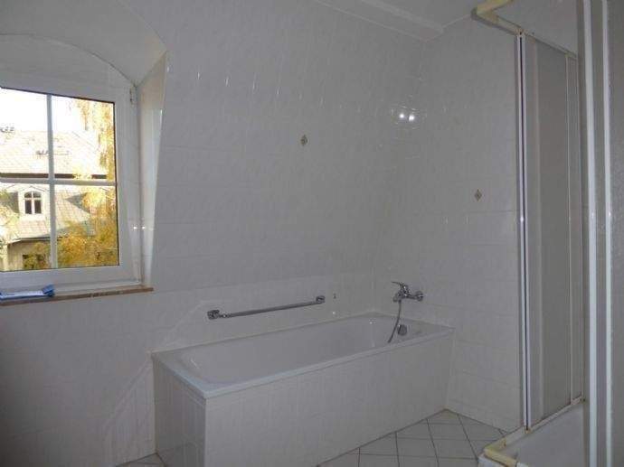 Vermietete, gemütliche 2-Zimmer-Eigentumswohnung mit Carportplatz in Hohenleuben zu verkaufen 2 zimmer