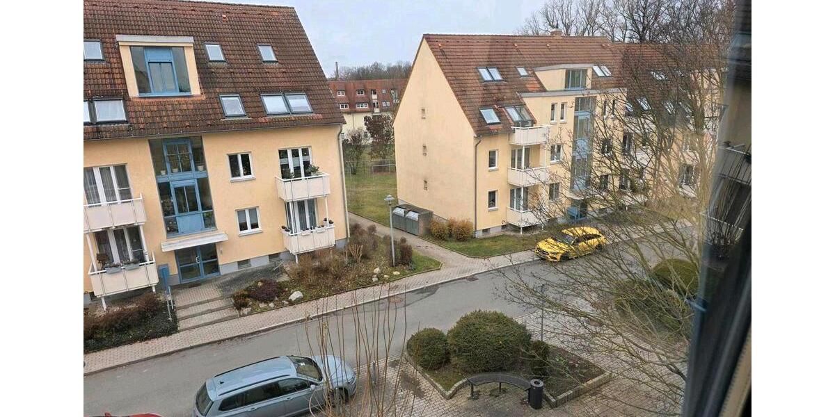 Etagenwohnung Werdau - 4 Zimmer, 101 m&sup2;, 125.000&euro; | Angebot:26061573