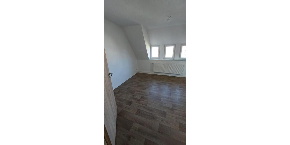 Erdgeschoßwohnung Meuselwitz - 3 Zimmer, 58 m&sup2;, 330&euro; | Angebot:26150099