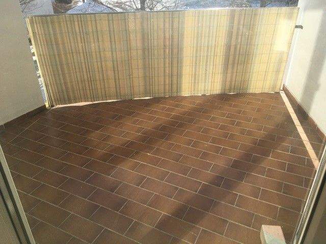 Renovierte 2-Raumwohnung mit Balkon und Einbauküche in Eisenberg 2 zimmer