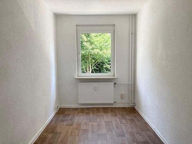Etagenwohnung Hermsdorf - 3 Zimmer, 60 m&sup2;, 350&euro; | Angebot:25543306