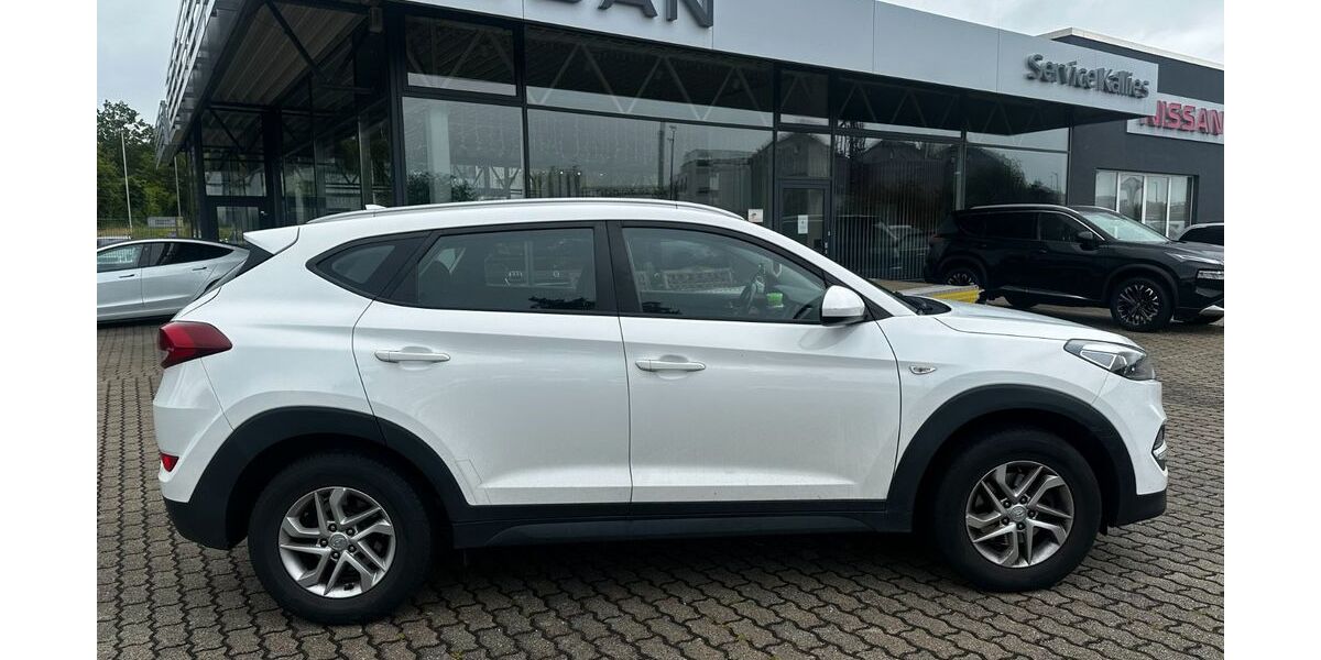 Hyundai TUCSON 178.900 km 10.200 &euro; Zeitz 06712
