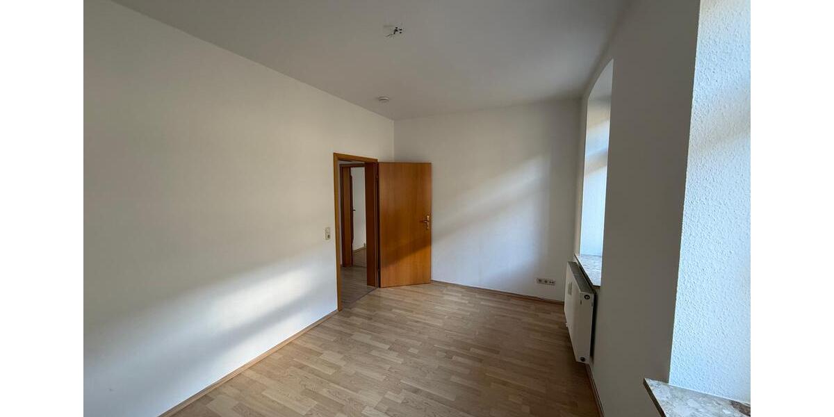 Etagenwohnung Greiz - 3 Zimmer, 79 m&sup2;, 465&euro; | Angebot:26050264