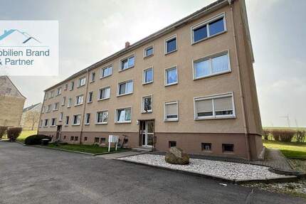 Vermietet 3-Raum Wohnung mit Einbauküche und Garage 3 zimmer