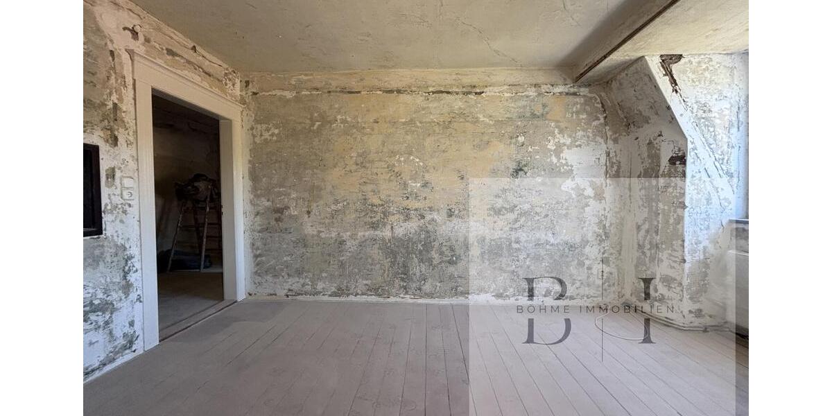 Dachgeschoßwohnung Gera Debschwitz - 3 Zimmer, 85 m&sup2;, 640&euro; | Angebot:26531426