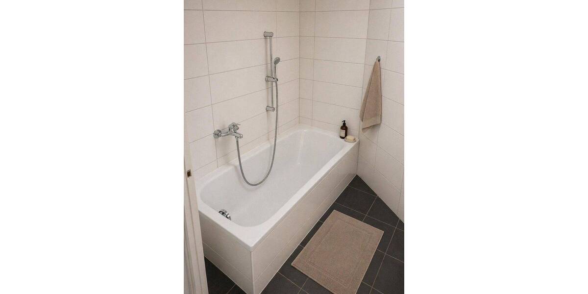 Etagenwohnung Zeitz - 5 Zimmer, 92 m&sup2;, 550&euro; | Angebot:26851349