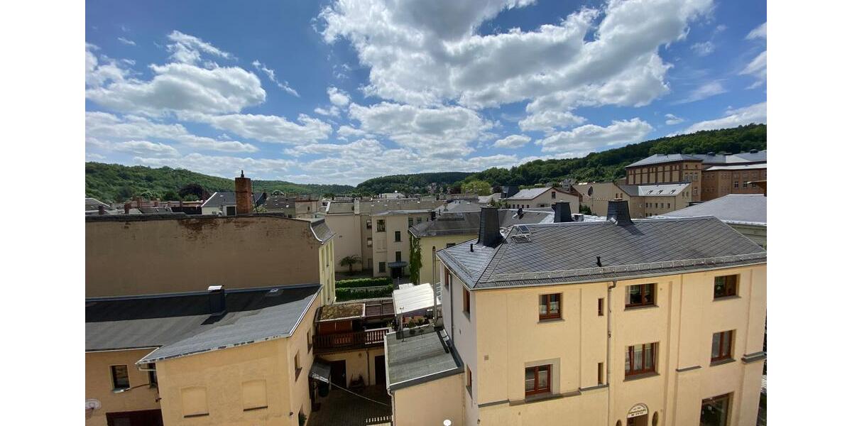 Dachgeschoßwohnung Greiz - 2 Zimmer, 68 m&sup2;, 340&euro; | Angebot:26462523
