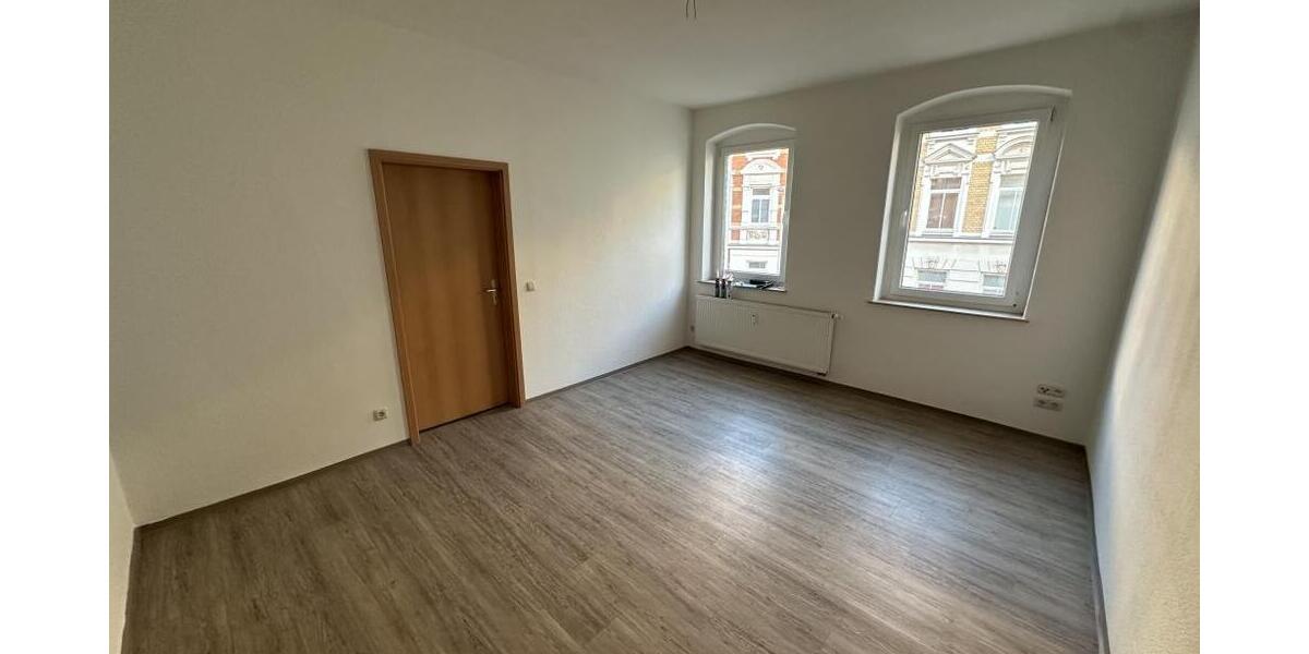 Familien willkommen! 4 R.-Wohnung mit West-Balkon, Wanne, Dusche und Hausgarten in Gera-Debschwitz! - Etagenwohnung Gera Debschwitz | Angebot:26192411