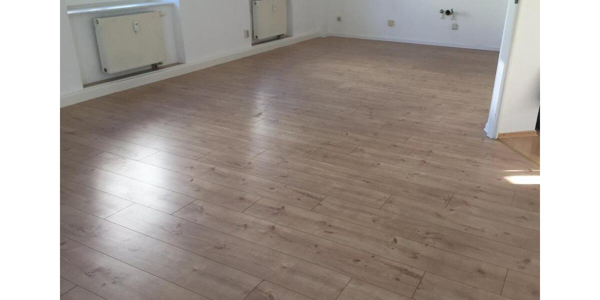 Erdgeschoßwohnung Gera Debschwitz - 3 Zimmer, 60 m&sup2;, 345&euro; | Angebot:26460366