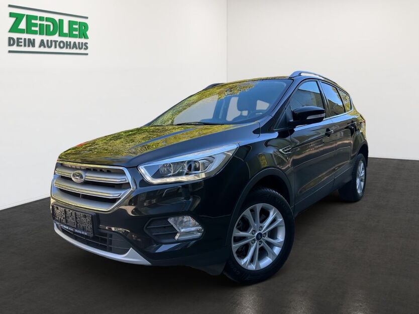 Ford Kuga 68.120 km 19.950 € Mylau 08499