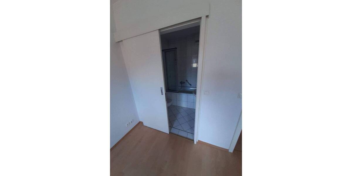 Etagenwohnung Gera Untermhaus - 4 Zimmer, 108 m&sup2;, 700&euro; | Angebot:26851207