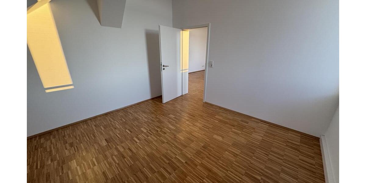 Exklusiv! 3-Raum Eigentumswohnung mit Balkon und Aufzug! *provisionsfrei! - Etagenwohnung Gera | Angebot:26131797