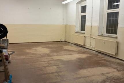 Lagerfläche in der Nähe der A9 zimmer