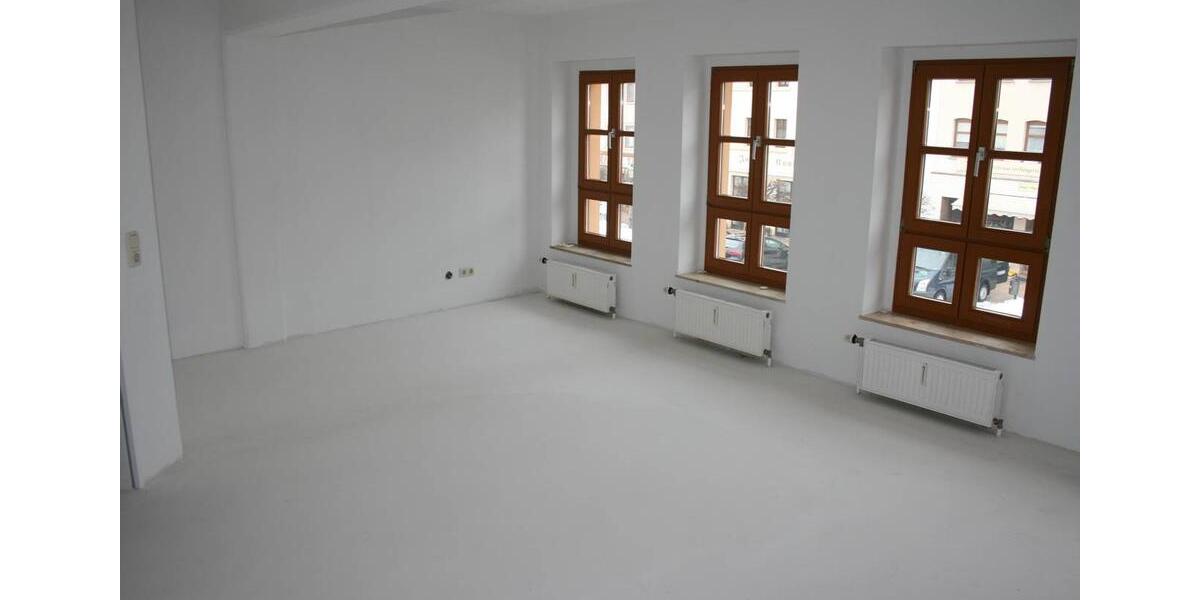 Etagenwohnung Schmölln - 4.5 Zimmer, 98 m&sup2;, 490&euro; | Angebot:26251300