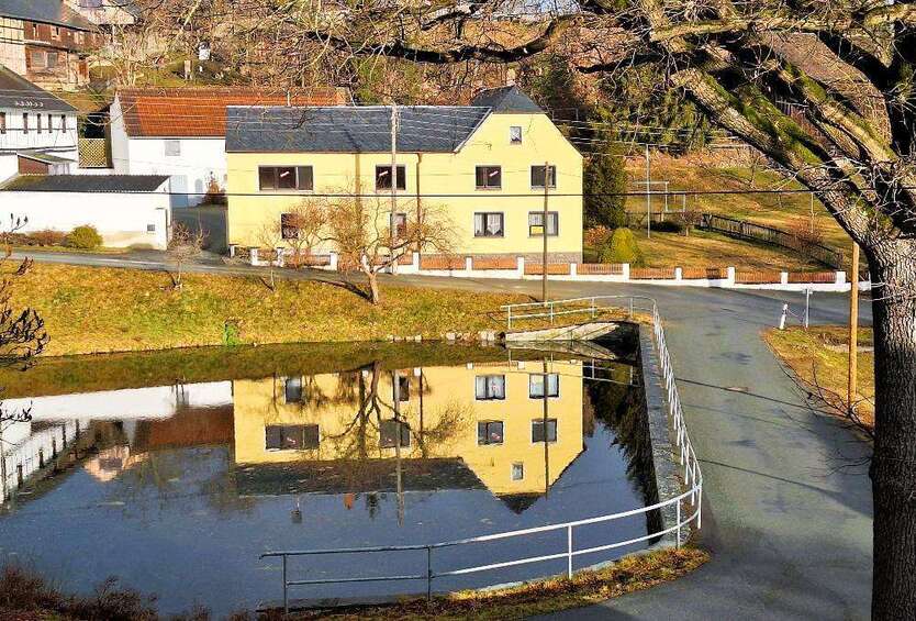 Haus zum Kaufen in Elsterberg 120.000 € 240 m²