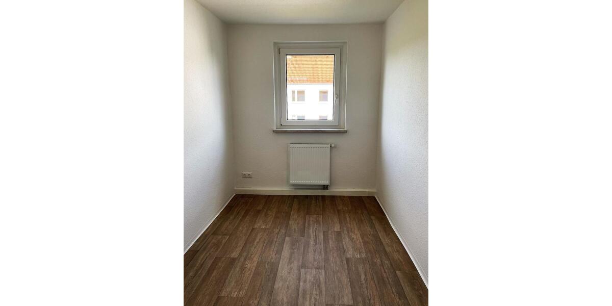 Etagenwohnung Weida - 3 Zimmer, 95 m&sup2;, 594&euro; | Angebot:21380005