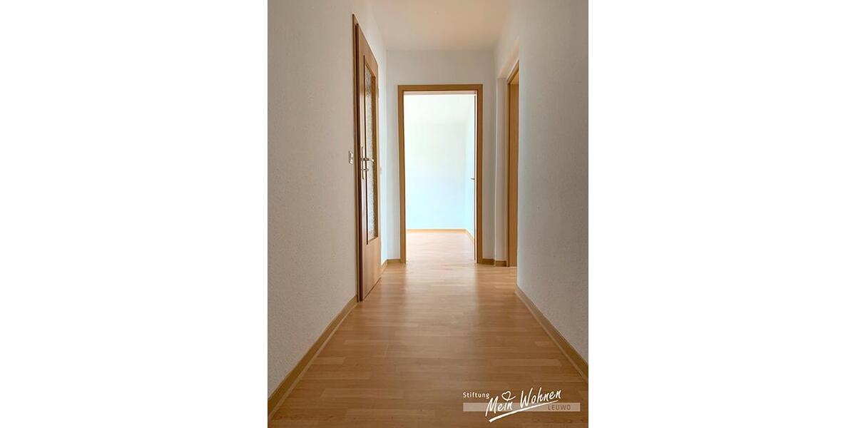 Erdgeschoßwohnung Zeitz - 3 Zimmer, 61 m&sup2;, 380&euro; | Angebot:26235242