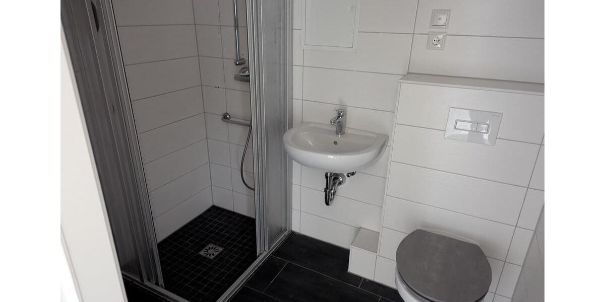 Erdgeschoßwohnung Gera Bieblach-Ost - 3 Zimmer, 70 m&sup2;, 428&euro; | Angebot:26049103