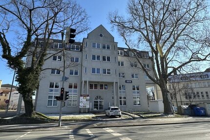 Neubau mitten im Zentrum - Geschäftshaus mit Tiefgarage