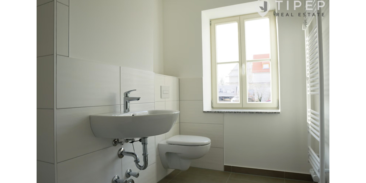 Dachgeschoßwohnung Altenburg - 1.5 Zimmer, 33 m&sup2;, 292&euro; | Angebot:20194468