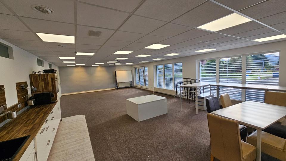 cooles LoftAtelierOffice,123m² + 30m² Terrasse, teilmöbliert zimmer