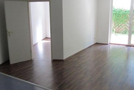 Wohnung Gera - 3 Zimmer, 65 m&sup2;, 420&euro; | Angebot:25297525