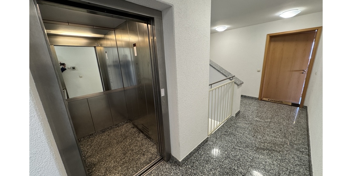 Bestlage! Tolle 2-Raum Wohnung mit Balkon, Aufzug & EBK in Untermhaus direkt am Küchengarten! - Etagenwohnung Gera Debschwitz | Angebot:26894879