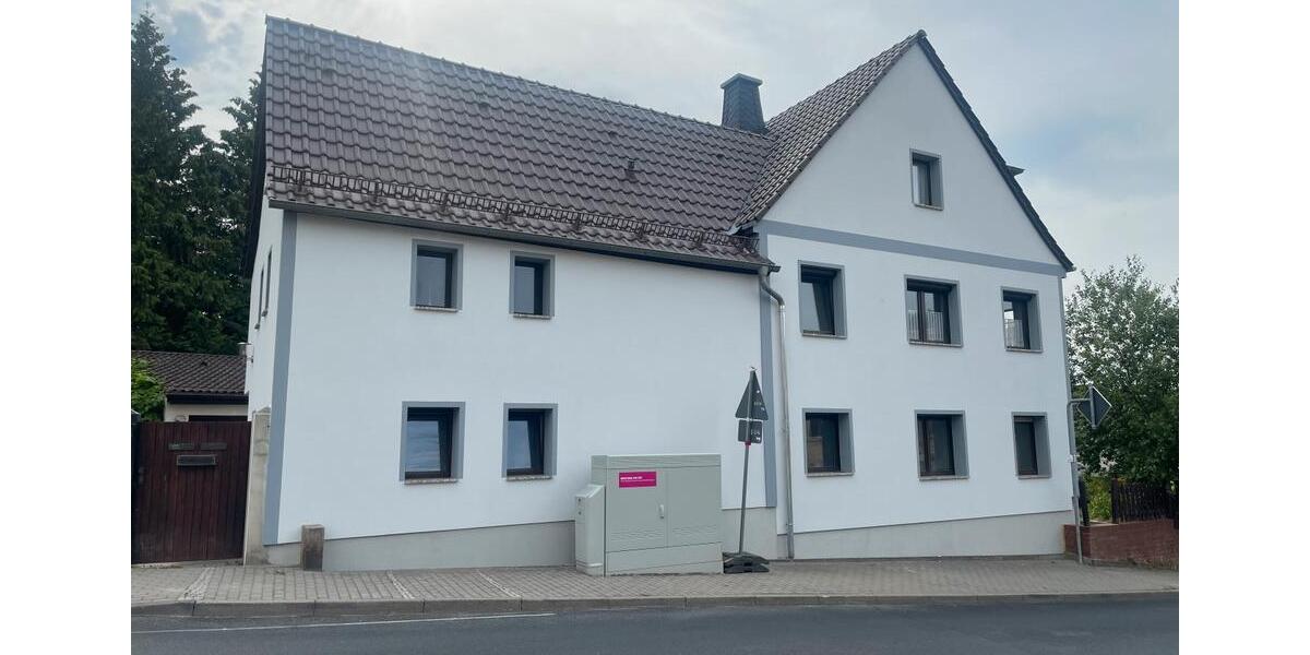 Zweistöckige Wohnung in ländlicher Gegend zu vermieten 8 zimmer