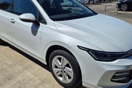 VW Golf 9.265 km 27.980 € Zwickau 08058