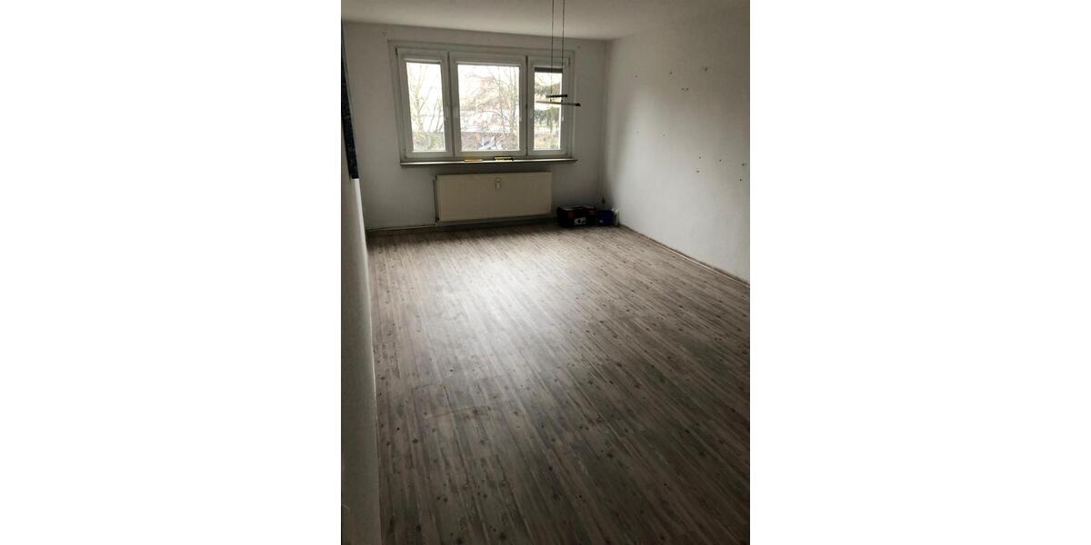 Gut geschnittene 3 Raum-Wohnung zu verkaufen 3 zimmer