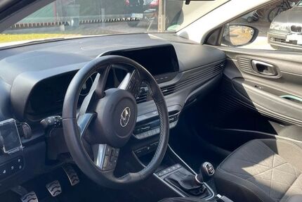 Hyundai BAYON 98.000 km 13.990 &euro; Gera 07545