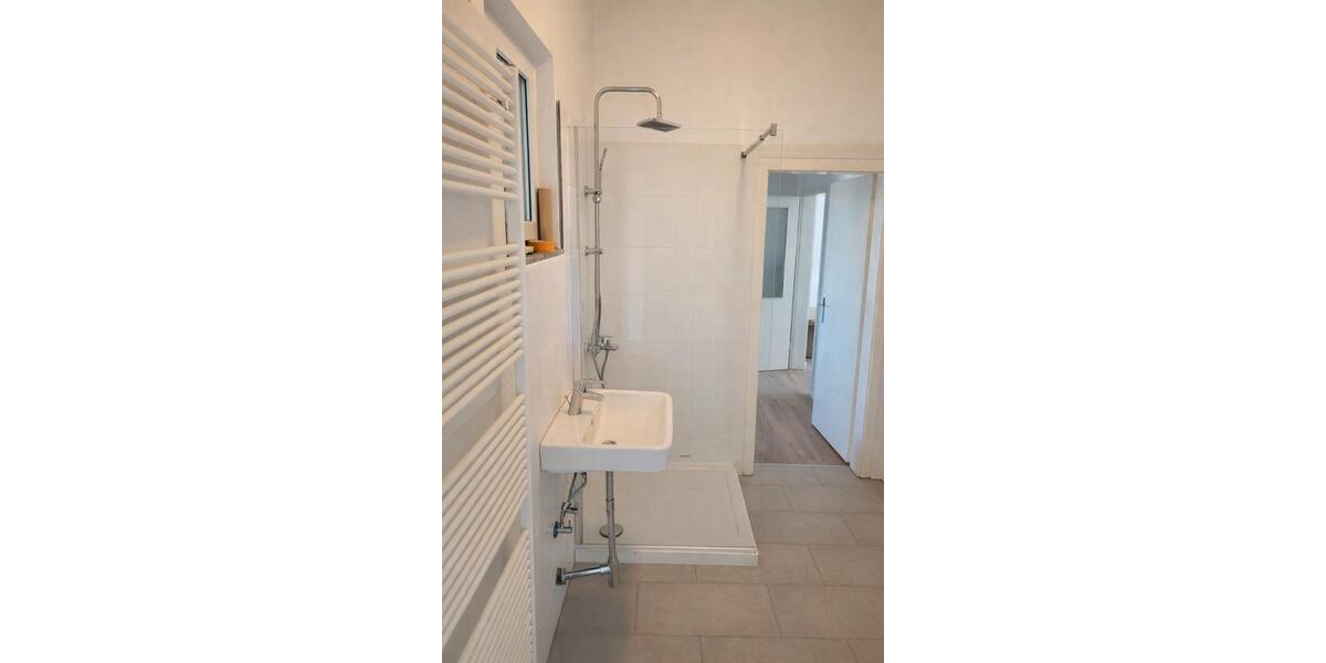 Etagenwohnung Gera Alt-Bieblach - 4 Zimmer, 100 m&sup2;, 646&euro; | Angebot:25995884