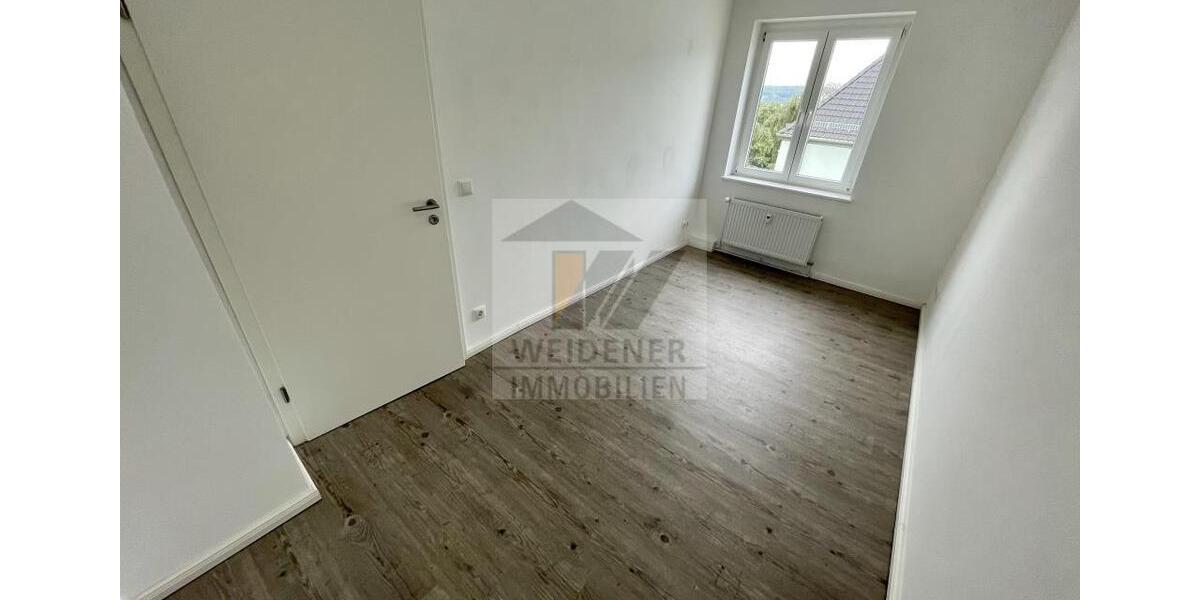 Erdgeschoßwohnung Gera Alt-Taubenpreskeln - 3 Zimmer, 67 m&sup2;, 435&euro; | Angebot:25722365