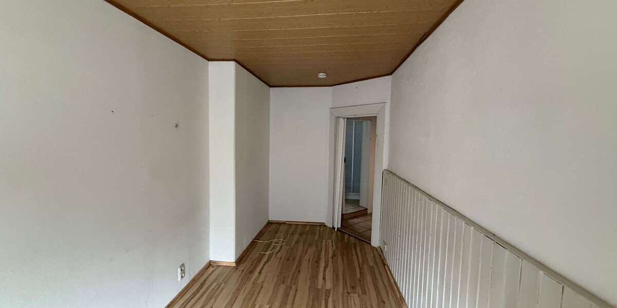 Etagenwohnung Greiz Irchwitz - 1 Zimmer, 20 m&sup2;, 130&euro; | Angebot:27010190