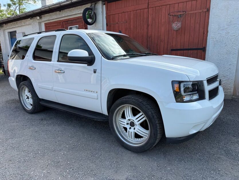 Chevrolet Tahoe 234.000 km 8.700 € Neustadt an der Orla 07806