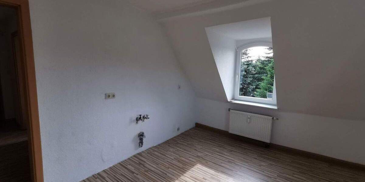 Etagenwohnung Teuchern OT Trebnitz Trebnitz - 2 Zimmer, 51 m&sup2;, 360&euro; | Angebot:25724270