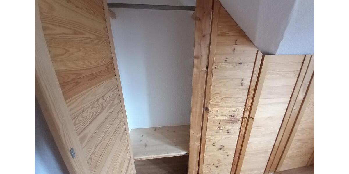 Etagenwohnung Gößnitz - 2 Zimmer, 62 m&sup2;, 345&euro; | Angebot:16998841